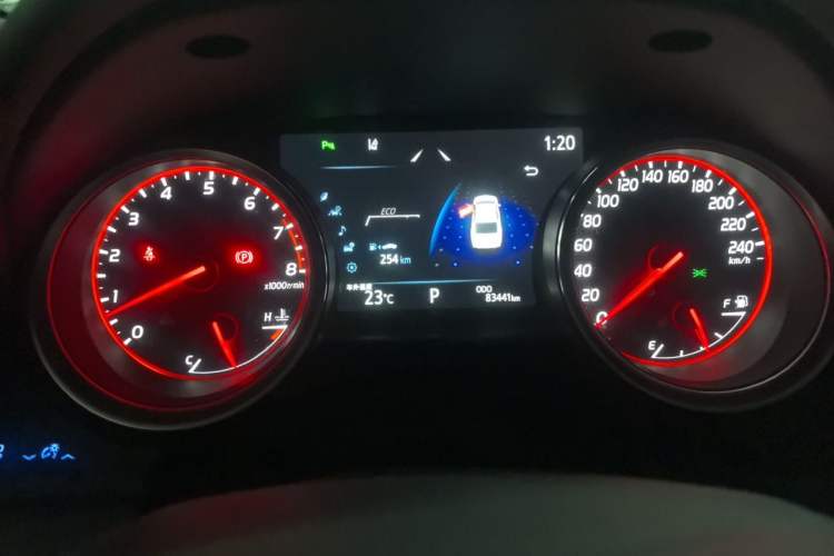 Used Toyota Camry 2019 2.5S FENGSHANG Version China VI Standard Odometer Close Up
