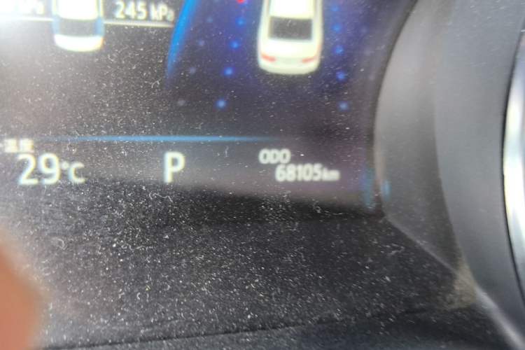 Used Toyota Camry 2019 Revised Version Dual-Engine 2.5 HG Luxury Edition Odometer Close Up