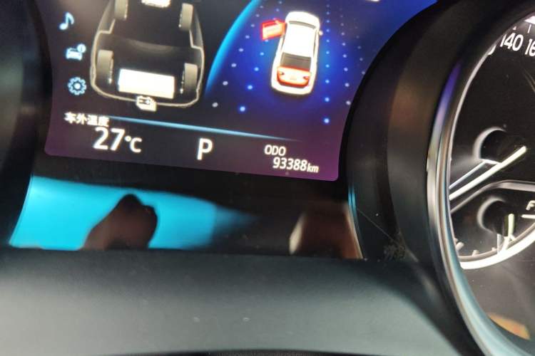 Used Toyota Camry 2019 Revised Version Dual-Engine 2.5 HG Luxury Edition Odometer Close Up