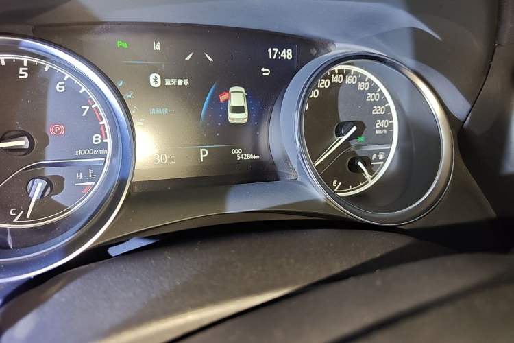 Used Toyota Camry 2019 Revised Version 2.5G Luxury Edition Odometer Close Up