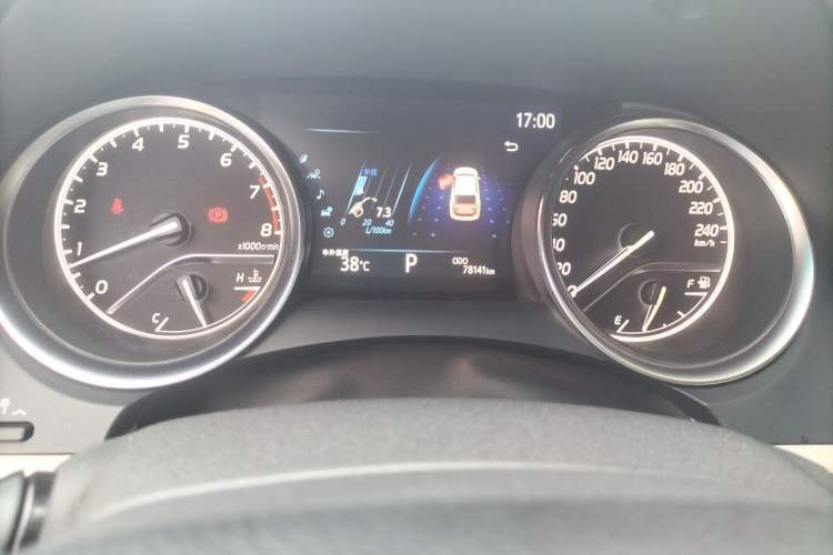 Used Toyota Camry 2019 2.5G Luxury Edition China VI Standard Odometer Close Up