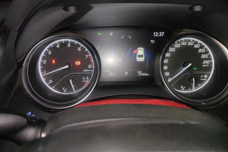 Used Toyota Camry 2019 2.0G Luxury Edition China VI Standard Odometer Close Up