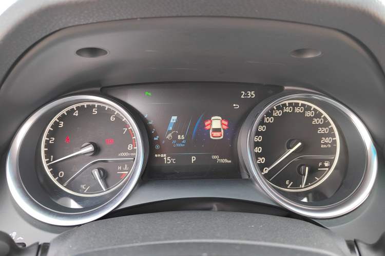 Used Toyota Camry 2019 2.0G Luxury Edition China VI Standard Odometer Close Up