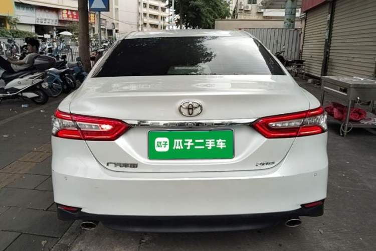 Used Toyota Camry 2019 2.0G Luxury Edition China VI Standard Rear