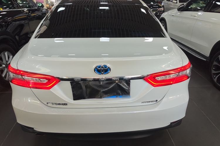 Used Toyota Camry 2019 Dual-Engine 2.5 HG Luxury Edition China VI Standard Rear
