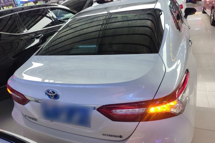 Used Toyota Camry 2019 Dual-Engine 2.5 HG Luxury Edition China VI Standard Rear