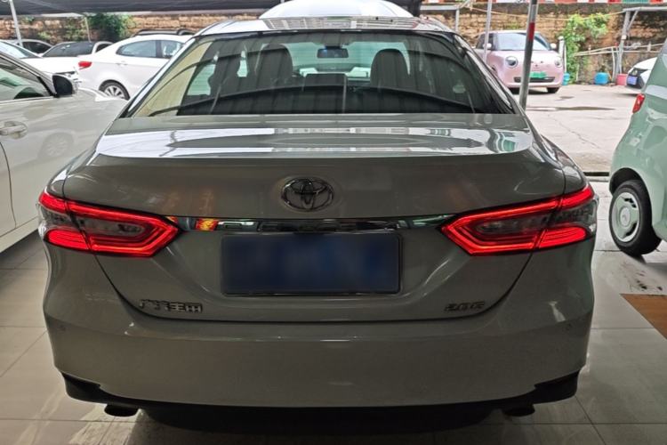Used Toyota Camry 2019 Revised Version 2.0G Luxury Edition Rear
