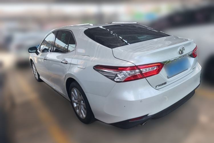Used Toyota Camry 2019 Revised Version 2.0G Luxury Edition Rear Left 45 Deg