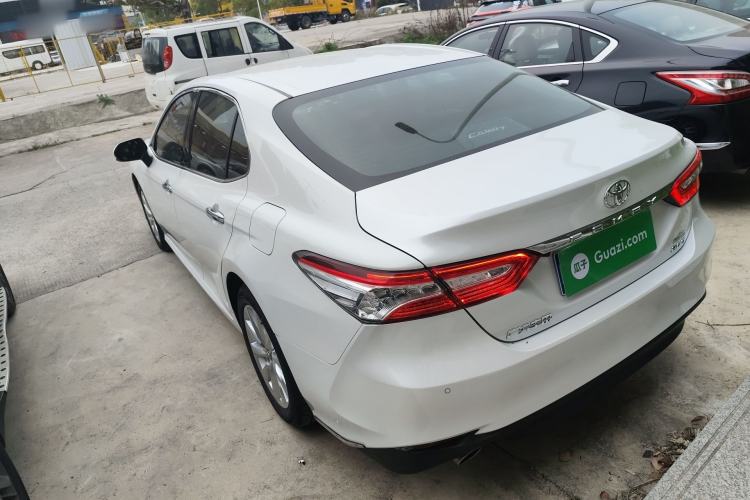 Used Toyota Camry 2019 Revised Version 2.0G Luxury Edition Rear Left 45 Deg