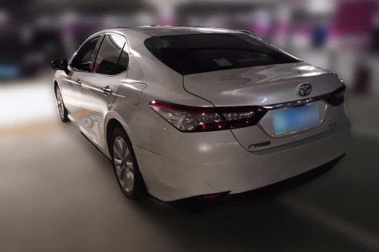 Used Toyota Camry 2019 Revised Version 2.0G Luxury Edition Rear Left 45 Deg