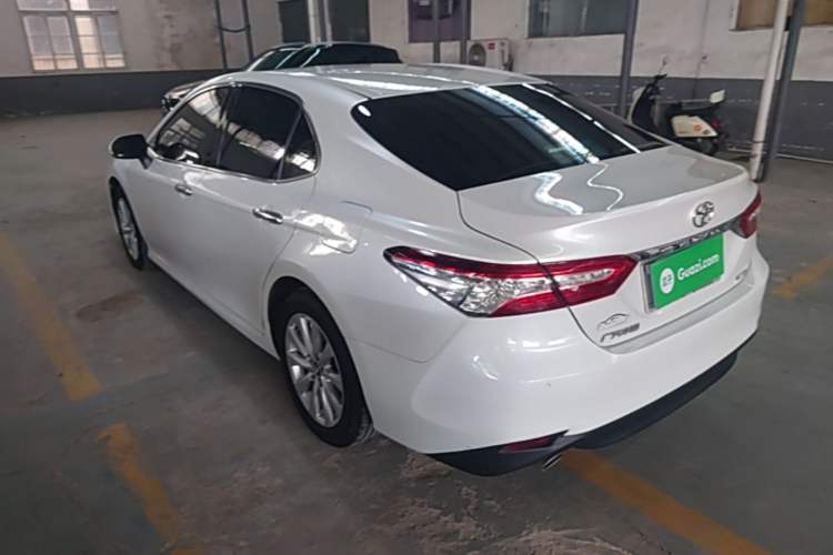 Used Toyota Camry 2019 Revised Version 2.0G Luxury Edition Rear Left 45 Deg
