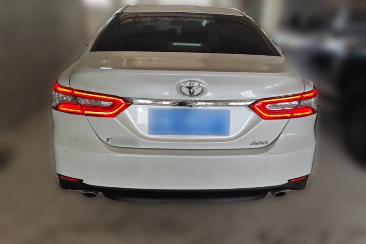 Used Toyota Camry 2019 Revised Version 2.0G Luxury Edition Rear