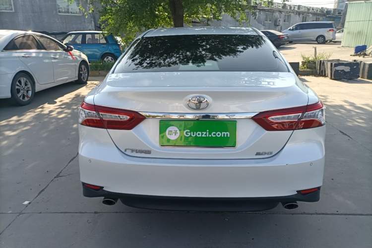 Used Toyota Camry 2019 Revised Version 2.0G Luxury Edition Rear