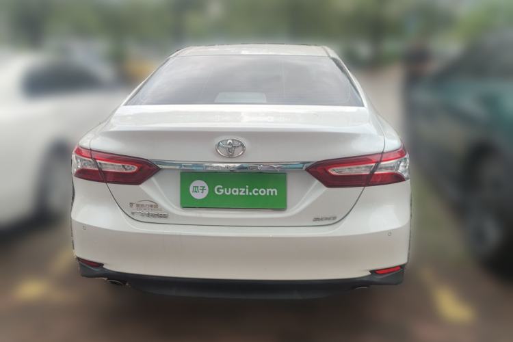 Used Toyota Camry 2019 2.0G Luxury Edition China VI Standard Rear