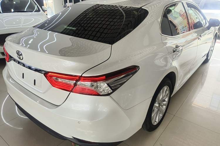 Used Toyota Camry 2019 2.0G Luxury Edition China VI Standard Rear Right 45 Deg