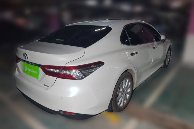 Used Toyota Camry 2019 Revised Version 2.0G Luxury Edition Rear Right 45 Deg
