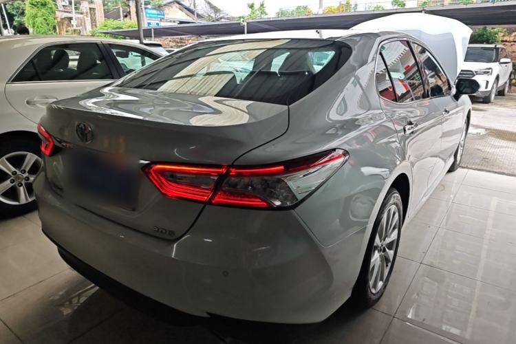 Used Toyota Camry 2019 Revised Version 2.0G Luxury Edition Rear Right 45 Deg
