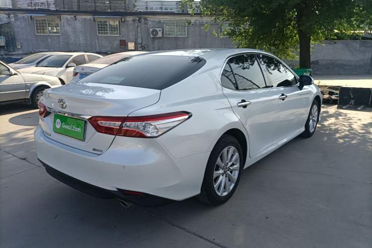 Used Toyota Camry 2019 Revised Version 2.0G Luxury Edition Rear Right 45 Deg