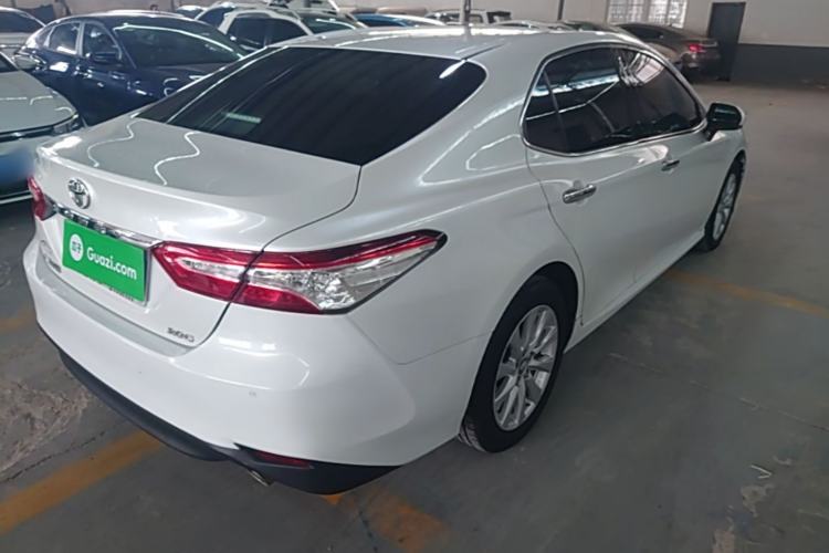 Used Toyota Camry 2019 Revised Version 2.0G Luxury Edition Rear Right 45 Deg