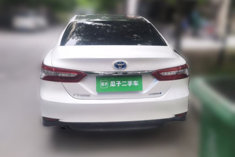 Used Toyota Camry 2019 Dual-Engine 2.5 HG Luxury Edition China VI Standard Rear