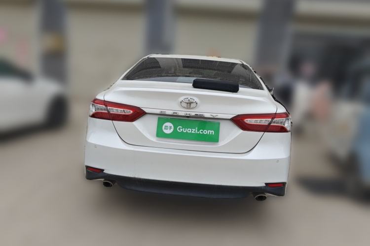 Used Toyota Camry 2019 Revised Version 2.0G Luxury Edition Rear