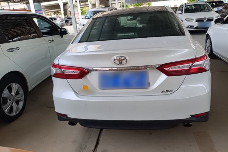 Used Toyota Camry 2019 2.0G Luxury Edition China VI Standard Rear