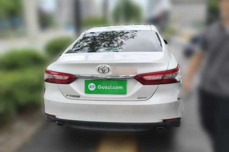 Used Toyota Camry 2019 Revised Version 2.0G Luxury Edition Rear