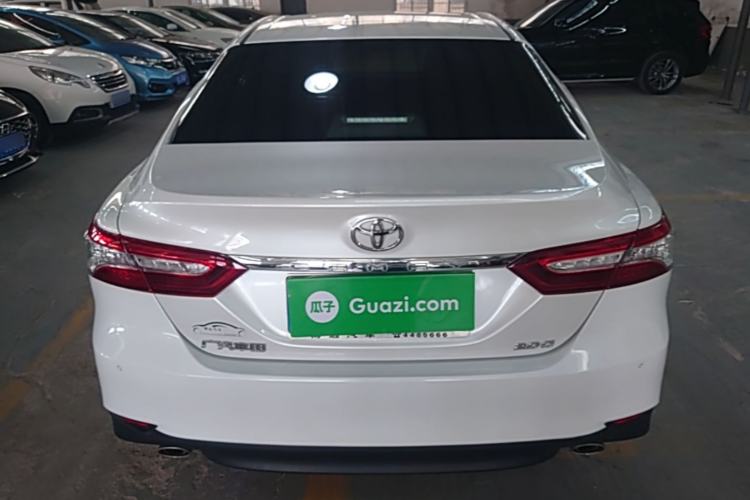 Used Toyota Camry 2019 Revised Version 2.0G Luxury Edition Rear