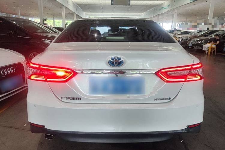 Used Toyota Camry 2019 Dual-Engine 2.5 HG Luxury Edition China VI Standard Rear