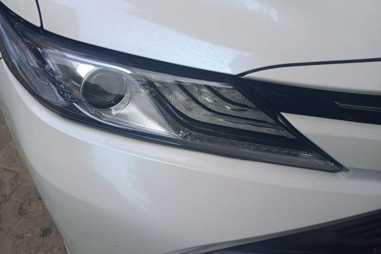 Used Toyota Camry 2019 Revised Version Dual-Engine 2.5 HG Luxury Edition Right Front Headlight