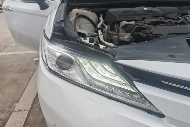 Used Toyota Camry 2019 2.5G Luxury Edition China V Standard Right Front Headlight