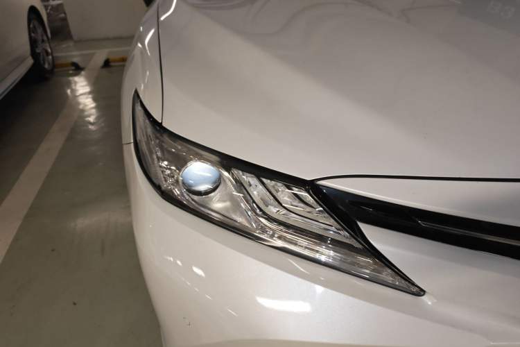 Used Toyota Camry 2019 2.0G Luxury Edition China VI Standard Right Front Headlight