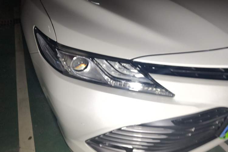 Used Toyota Camry 2019 Revised Version 2.0G Luxury Edition Right Front Headlight
