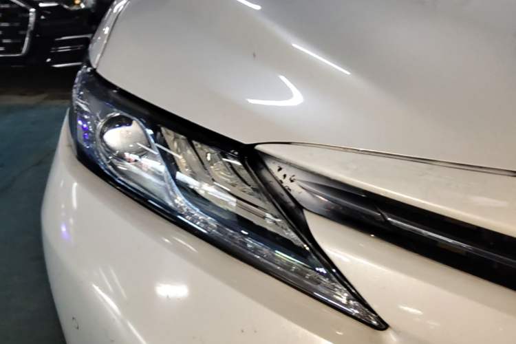 Used Toyota Camry 2019 Dual-Engine 2.5 HG Luxury Edition China V Standard Right Front Headlight