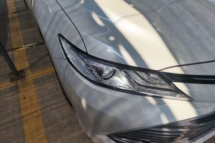 Used Toyota Camry 2019 Revised Version 2.0G Luxury Edition Right Front Headlight