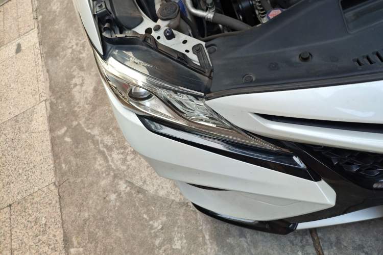 Used Toyota Camry 2019 2.5S FENGSHANG Version China VI Standard Right Front Headlight
