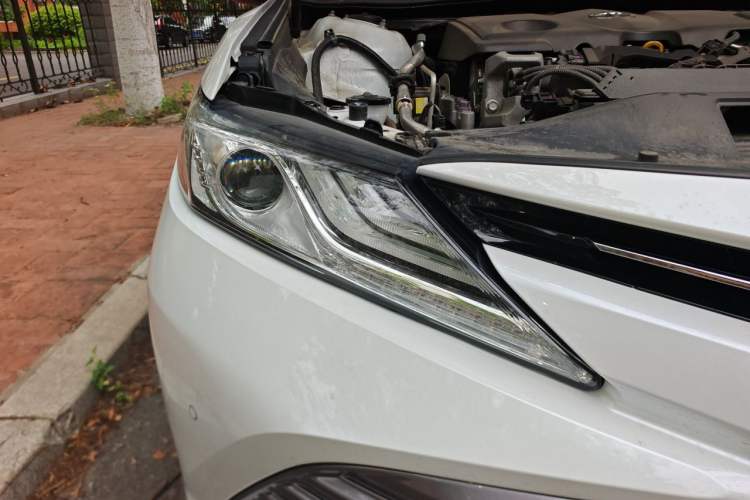 Used Toyota Camry 2019 2.5G Luxury Edition China VI Standard Right Front Headlight