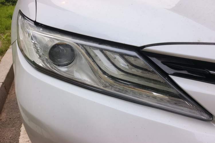 Used Toyota Camry 2019 2.5G Luxury Edition China VI Standard Right Front Headlight