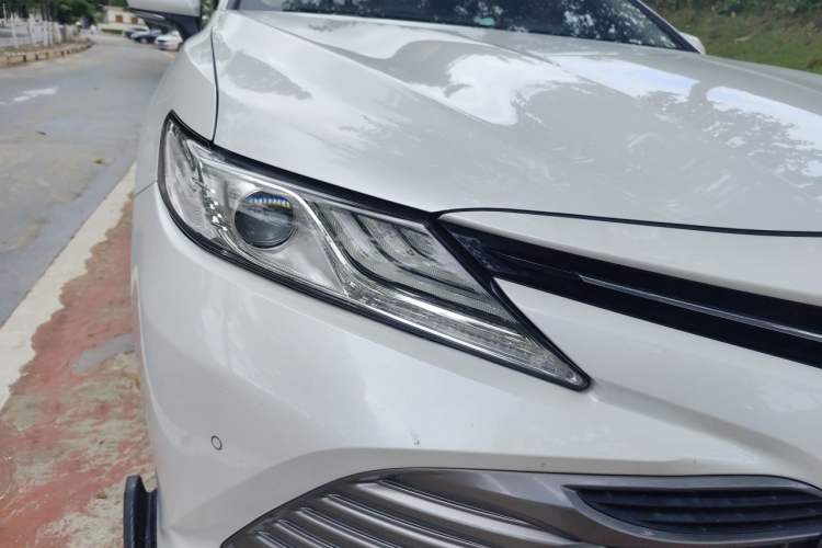 Used Toyota Camry 2019 2.5G Luxury Edition China VI Standard Right Front Headlight