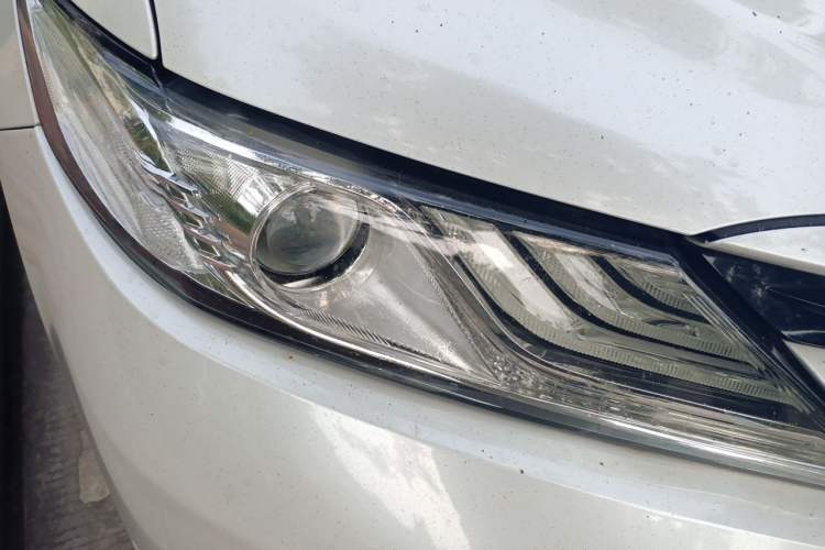 Used Toyota Camry 2019 2.0G Luxury Edition China V Standard Right Front Headlight