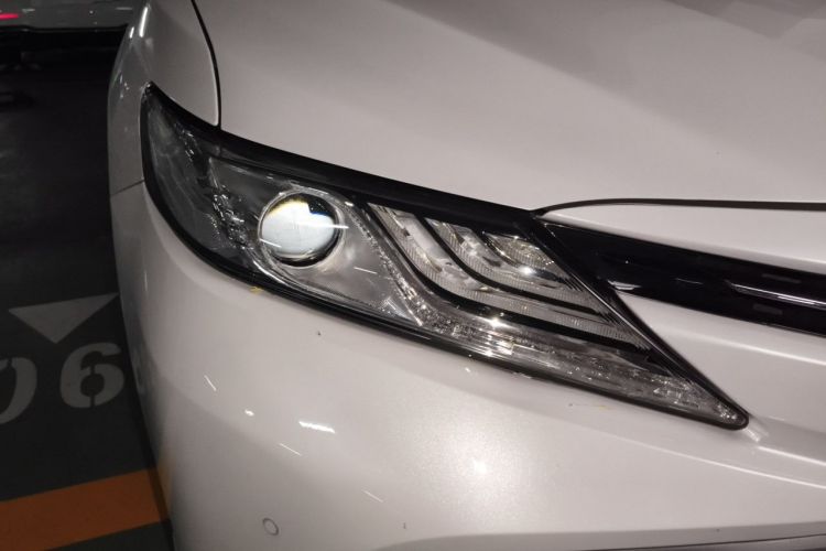 Used Toyota Camry 2019 Revised Version 2.0G Luxury Edition Right Front Headlight