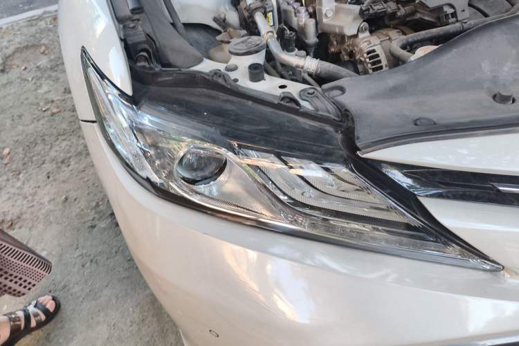Used Toyota Camry 2019 2.5G Luxury Edition China VI Standard Right Front Headlight