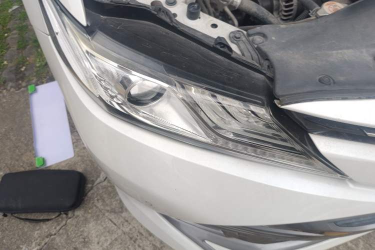 Used Toyota Camry 2019 2.0G Luxury Edition China VI Standard Right Front Headlight