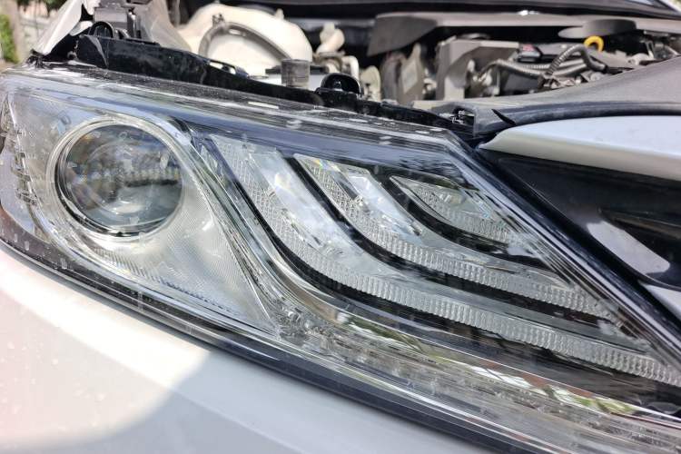 Used Toyota Camry 2019 Revised Version 2.0G Luxury Edition Right Front Headlight