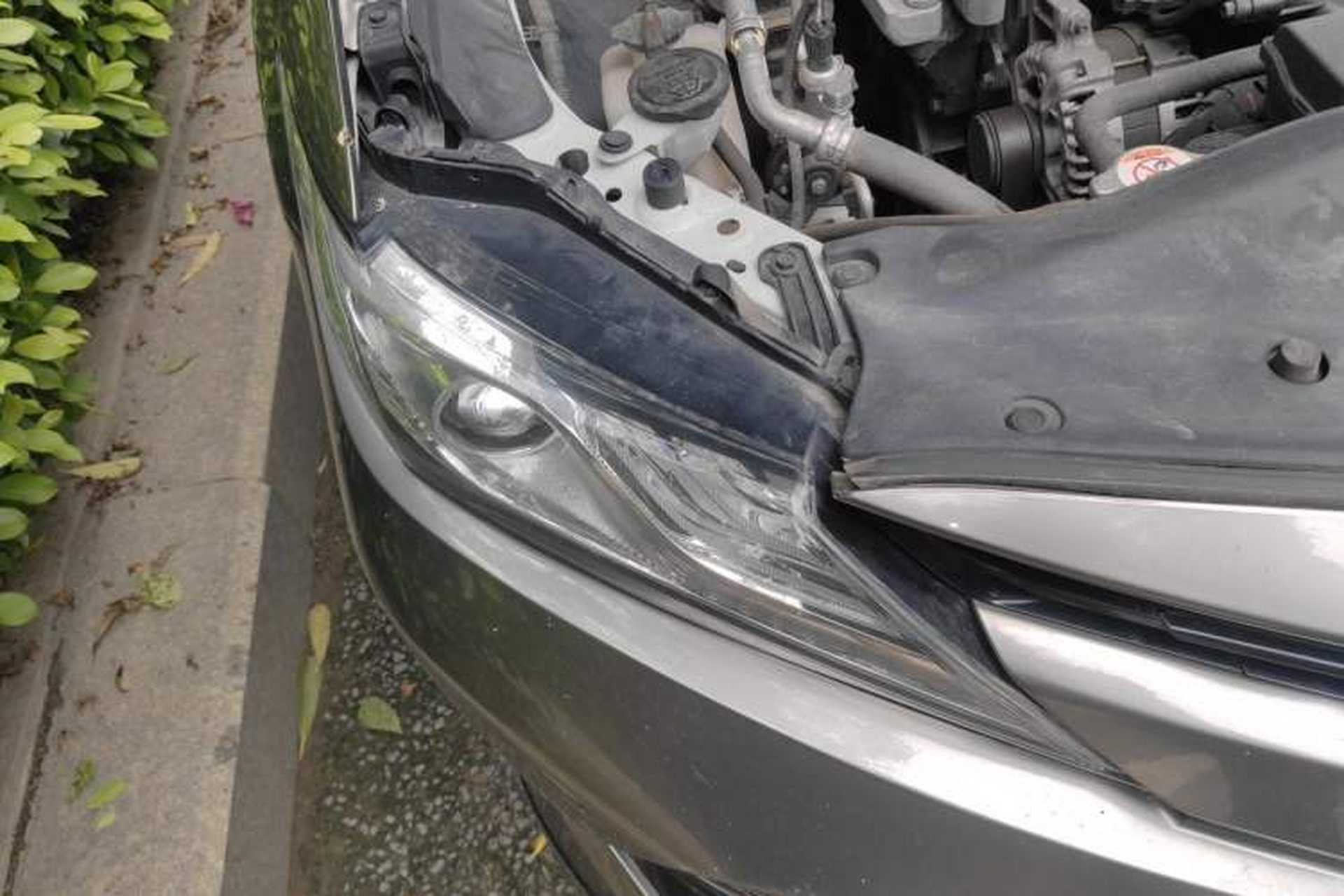 Used Toyota Camry 2019 2.0G Luxury Edition China VI Standard Right Front Headlight