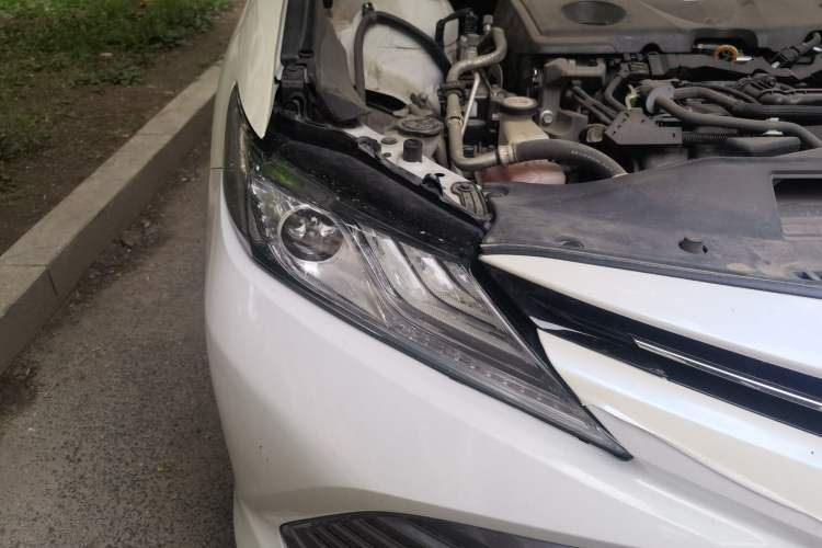 Used Toyota Camry 2019 Dual-Engine 2.5 HG Luxury Edition China VI Standard Right Front Headlight
