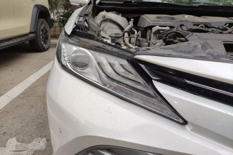 Used Toyota Camry 2019 2.5G Luxury Edition China V Standard Right Front Headlight