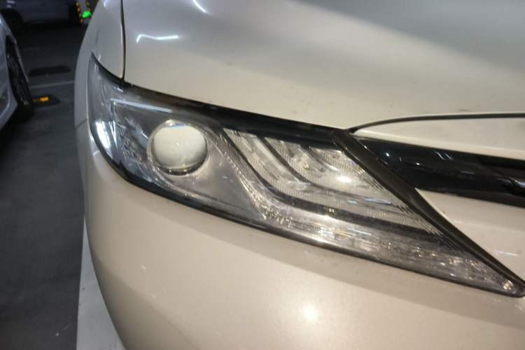 Used Toyota Camry 2019 Revised Version 2.0G Luxury Edition Right Front Headlight