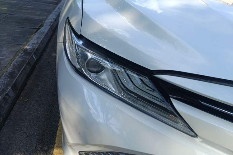Used Toyota Camry 2019 2.0G Luxury Edition China VI Standard Right Front Headlight