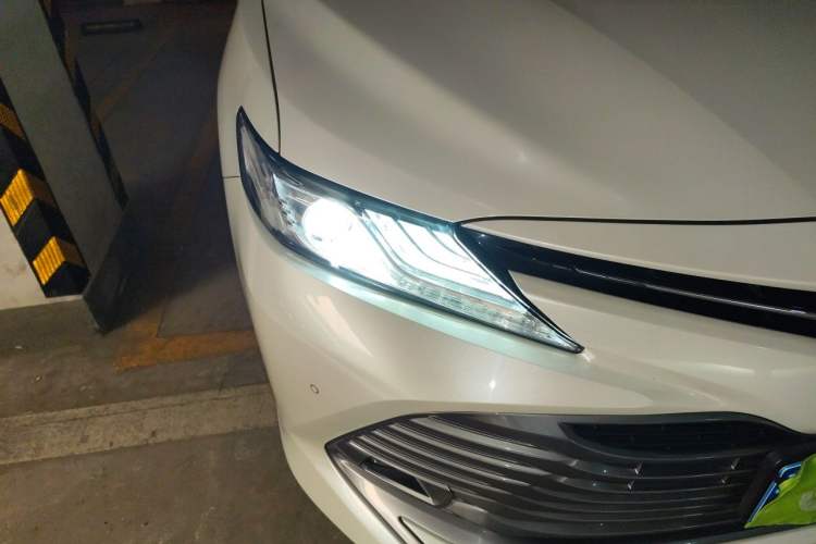 Used Toyota Camry 2019 2.5G Luxury Edition China V Standard Right Front Headlight